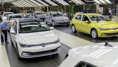 Η Volkswagen σκέφτεται να μεταφέρει την παραγωγή από τη Γερμανία λόγω φυσικού αερίου