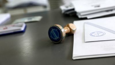 Ψήφος των αποδήμων: Μόλις 29.000 εγγραφές με τη λήξη της προθεσμίας