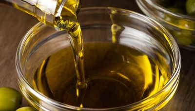 Ελαιόλαδο: Σε υψηλά επίπεδα οι τιμές στα ελαιοτριβεία