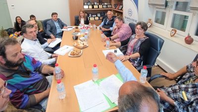Πρωτοβουλίες από την Περιφέρεια Κρήτης για λύσεις στα προβλήματα των επαγγελματιών αλιέων του Ηρακλείου   