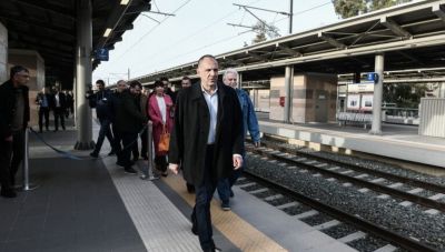 Ξεκίνησαν σήμερα τα πρώτα δρομολόγια του Intercity- Στο τρένο και ο Υπουργός Μεταφορών
