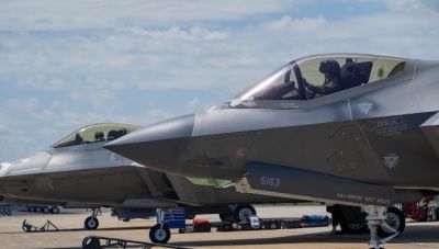 Athens Flying Week: Υπερθέαμα με αεροπλάνα από όλο τον κόσμο στον αττικό ουρανό