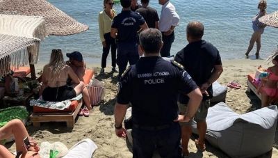 Μπαράζ ελέγχων σε τουριστικές περιοχές για παράνομη κατάληψη αιγιαλού- 11 συλλήψεις στη Νάξο