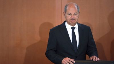 Συγκλονισμένος ο Σολτς μετά την τρομοκρατική επίθεση στο Παρίσι- Νεκρός Γερμανός τουρίστας