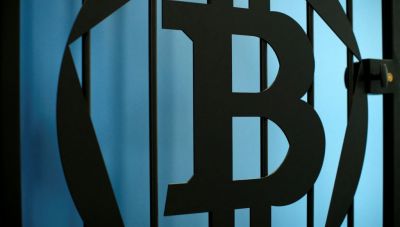 Κρήτη: Την έπεισε να επενδύσει σε κρυπτονομίσματα και έχασε 150.000 ευρώ