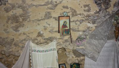 Ο σπηλαιώδης ναός του Αγίου Γερασίμου στο Μονόχωρο