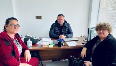 Στο πλευρό του Συλλόγου Συζύγων Θανόντων «ΑΞ.Ι.Α.» ο Χρήστος Στρατάκης