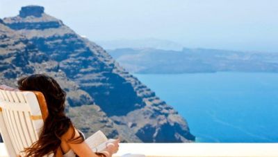 Τουρισμός: Στα 17,63 δισ. ευρώ έφθασαν οι ταξιδιωτικές εισπράξεις το 2022