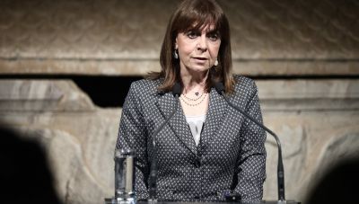 Η Κ. Σακελλαροπούλου εγκαινίασε την επανέκθεση του Αρχαιολογικού Μουσείου Ελευσίνας