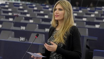 Η Εύα Καϊλή καταθέτει προσφυγή για την άρση της ασυλίας της