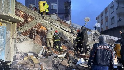 Σεισμός 7,7 Ρίχτερ στην Τουρκία: Αυξάνονται δραματικά οι νεκροί σε Τουρκία και Συρία