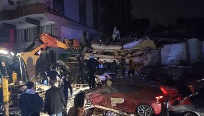 Ισχυρός σεισμός 7,7 Ρίχτερ στην Τουρκία-Δεκάδες οι νεκροί