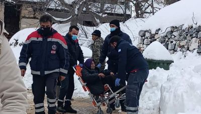 Οροπέδιο Λασιθίου:  Επιτυχημένη επιχείρηση διακομιδής ηλικιωμένης που είχε αποκλειστεί από τα χιόνια