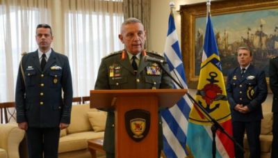 Αρχηγός ΓΕΕΘΑ: Ανεβαίνουν ψεύτικοι λογαριασμοί στα κοινωνικά δίκτυα με την ιδιότητα και το ονοματεπώνυμο μου