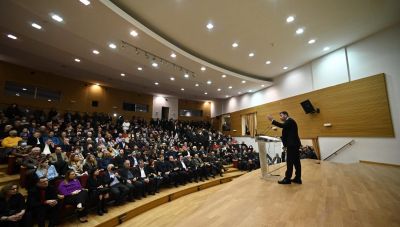 Διμέτωπη επίθεση Ανδρουλάκη σε Μητσοτάκη και Τσίπρα από την Χαλκίδα
