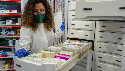 Ελλείψεις φαρμάκων: Αντιβηχικά, αντιφλεγμονώδη και αντιεμετικά μόνο με ιατρική συνταγή