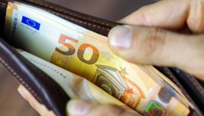 Αλλαγές στον ακατάσχετο λογαριασμό προωθεί η ΑΑΔΕ- Στόχος η μείωση των εκπρόθεσμων οφειλών