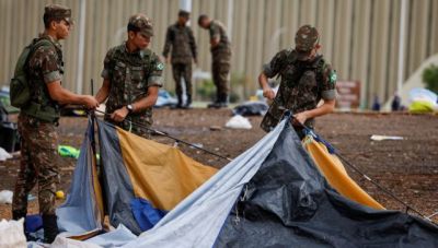 Βραζιλία: Ο στρατός διέλυσε καταυλισμούς μπολσοναριστών – Ερωτηματικά για το μέλλον του Μπολσονάρο