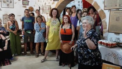 Εκπαιδευτικοί απ' όλη την Ελλάδα γνώρισαν από κοντά το Γεωπάρκο Σητείας