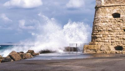 Το Λιμεναρχείο Ηρακλείου προειδοποιεί για ισχυρούς ανέμους την Κυριακή