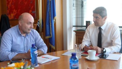 Εκπρόσωποι των νέων αγροτών στον Υπουργό Αγροτικής Ανάπτυξης- Τα αιτήματα και οι υποσχέσεις