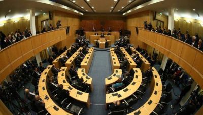 Οργή εξ Αυστραλίας: «Πόσο άμυαλοι, μυωπικοί και στενοκέφαλοι είναι οι πολιτικοί της Κύπρου»;