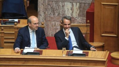 Σε εγρήγορση η κυβέρνηση ενόψει προγραμματικών δηλώσεων στη Βουλή και Σύνοδο του ΝΑΤΟ