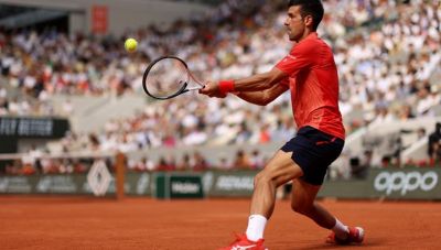 O Τζόκοβιτς σήκωσε την κούπα στο Roland Garros και έγραψε ιστορία