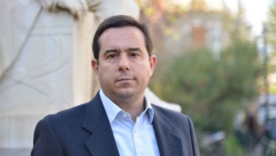 Πυρ ομαδόν κατά Μηταράκη στο Twitter για το ναυάγιο – «Αριστεία, όχι αστεία…»