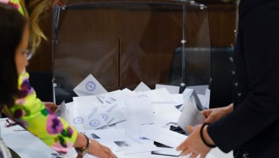 Οι εκπλήξεις στην ψήφο των αποδήμων – Η διαφορά ΝΔ και ΣΥΡΙΖΑ και η δύναμη του ΚΚΕ