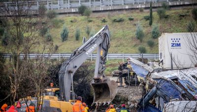 Süddeutsche Zeitung για Τέμπη: Αποδιοπομπαίος τράγος ο σταθμάρχης για την οργανωτική αποτυχία