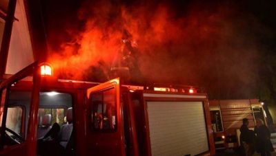 Ρέθυμνο: Πυρκαγιά  εξαιτίας τζακιού σε σπίτι κινητοποίησε την Πυροσβεστική