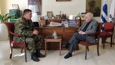 Συνάντηση του Δημάρχου Ηρακλείου με το νέο Διοικητή της ΣΕΑΠ