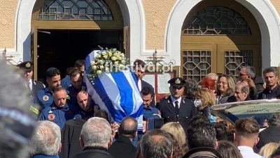 Τραγωδία Τέμπη: Οδύνη στην κηδεία του Νικήτα και της Καλλιόπης στην Καλαμαριά