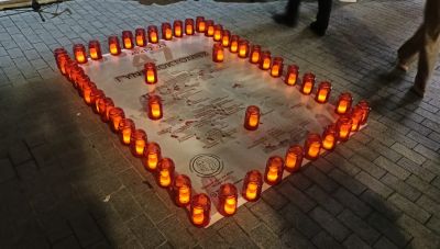 47 γυναικοκτονίες στην Ελλάδα  – 47 φαναράκια στο κέντρο του Ηρακλείου (φώτος)