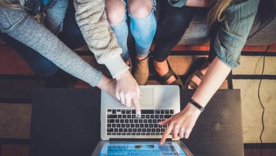 Youth Pass: 24 χιλιάδες αιτήσεις μέσα σε 16 ώρες για τη ψηφιακή χρεωστική κάρτα