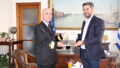 Εθιμοτυπική συνάντηση του Δημάρχου Χανίων με το νέο Διοικητή του Ναυστάθμου Κρήτης