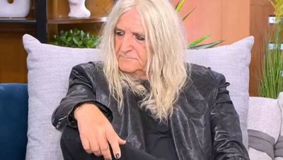 Νίκος Καρβέλας: Αποφάσισα να τραγουδήσω με μεροκάματο 1 ευρώ