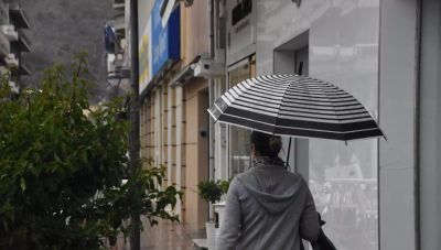 Καιρός: Ραγδαία επιδείνωση από αύριο με βροχές, καταιγίδες και αφρικανική σκόνη