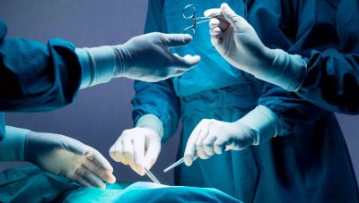 ΕΣΥ: Γιατί «πάγωσε» η ρύθμιση για τα χειρουργεία από ιδιώτες γιατρούς