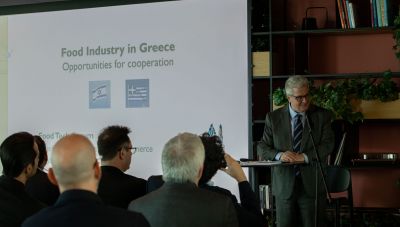 Ο πόλεμος στο Ισραήλ δεν σταματά τη σύσφιξη των εμπορικών σχέσεων με την Ελλάδα-Η συνδρομή του Ηρακλειώτη Μ. Βρεττάκη
