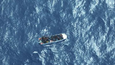 Νέα καραβιά με μετανάστες νότια της Κρήτης ενώ ο Υπουργός Μετανάστευσης βρίσκεται στο Ηράκλειο