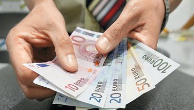 Πληρωμές σε 2,8 εκ. δικαιούχους τις επόμενες ημέρες από ΔΥΠΑ και e-ΕΦΚΑ- Πότε μπαίνει το Δώρο του Πάσχα