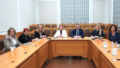 Συνάντηση εργασίας στην Περιφέρεια Κρήτης για την πρόληψη της διαδικτυακής παρενόχλησης/κακοποίησης παιδιών και εφήβων