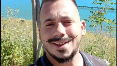 Καμηλάρι: Βουβός πόνος στο ύστατο χαίρε στον 34χρονο Αντώνη που έπεσε από το Λευκό Πύργο