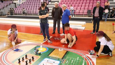 Στην 3η Ολυμπιάδα Ρομποτικής ο Αλέξης Καλοκαιρινός- Τι τον εντυπωσίασε (φωτο)