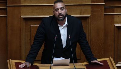 «Σπαρτιάτες»: Ανεξαρτητοποιήθηκε ο βουλευτής Γιώργος Μανούσος