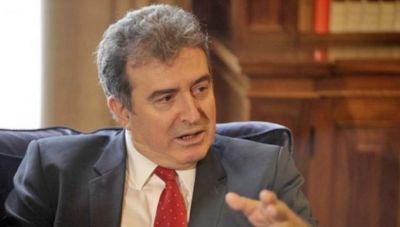 Τηλεδιάσκεψη Χρυσοχοΐδη με 2500 αστυνομικούς για την ενδοοικογενειακή βία