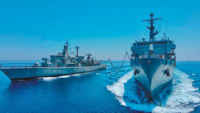 Επιχείρηση «Ασπίδες»: Ετοιμαζόμαστε για επιδείνωση στην Ερυθρά θάλασσα, λέει Έλληνας υποναύαρχος