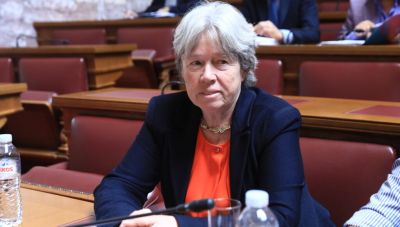 Πόλεμος ανακοινώσεων στον ΣΥΡΙΖΑ: Η Αθηνά Λινού δεν παραδίδει την έδρα – Τι απαντά η Κουμουνδούρου